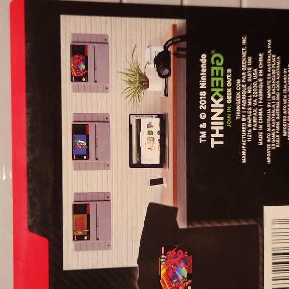 T-shirt/ Wall Hanger Super Nintendo Super Metroid gift set - Picture 7 of 11